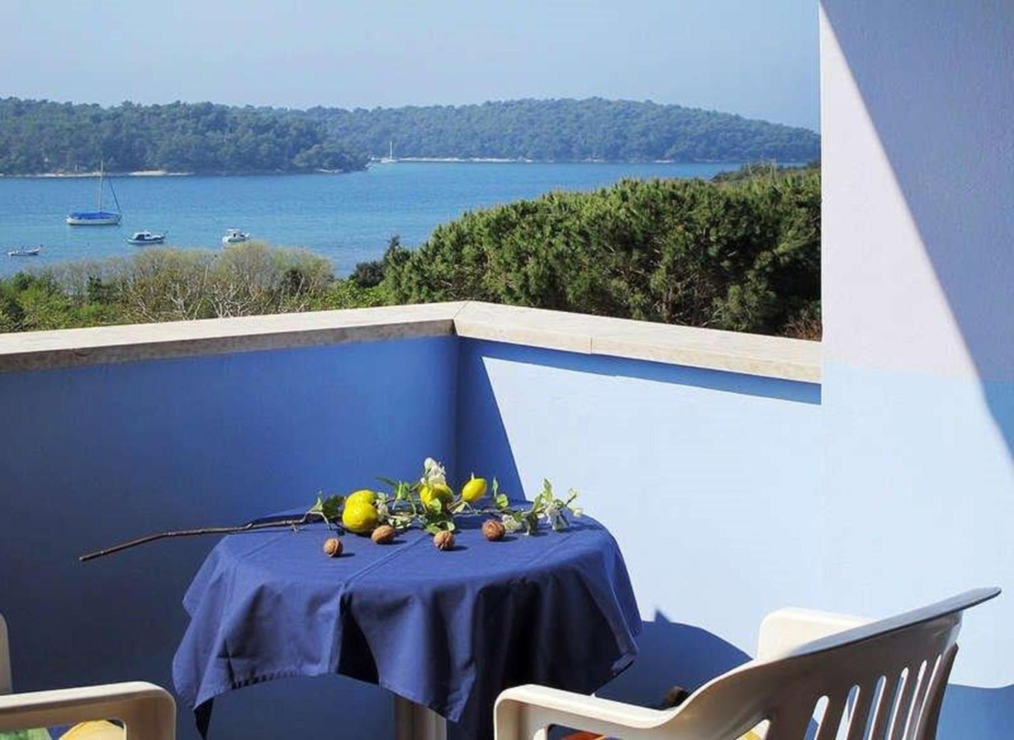 The Blue House Διαμέρισμα Vinkuran Δωμάτιο φωτογραφία