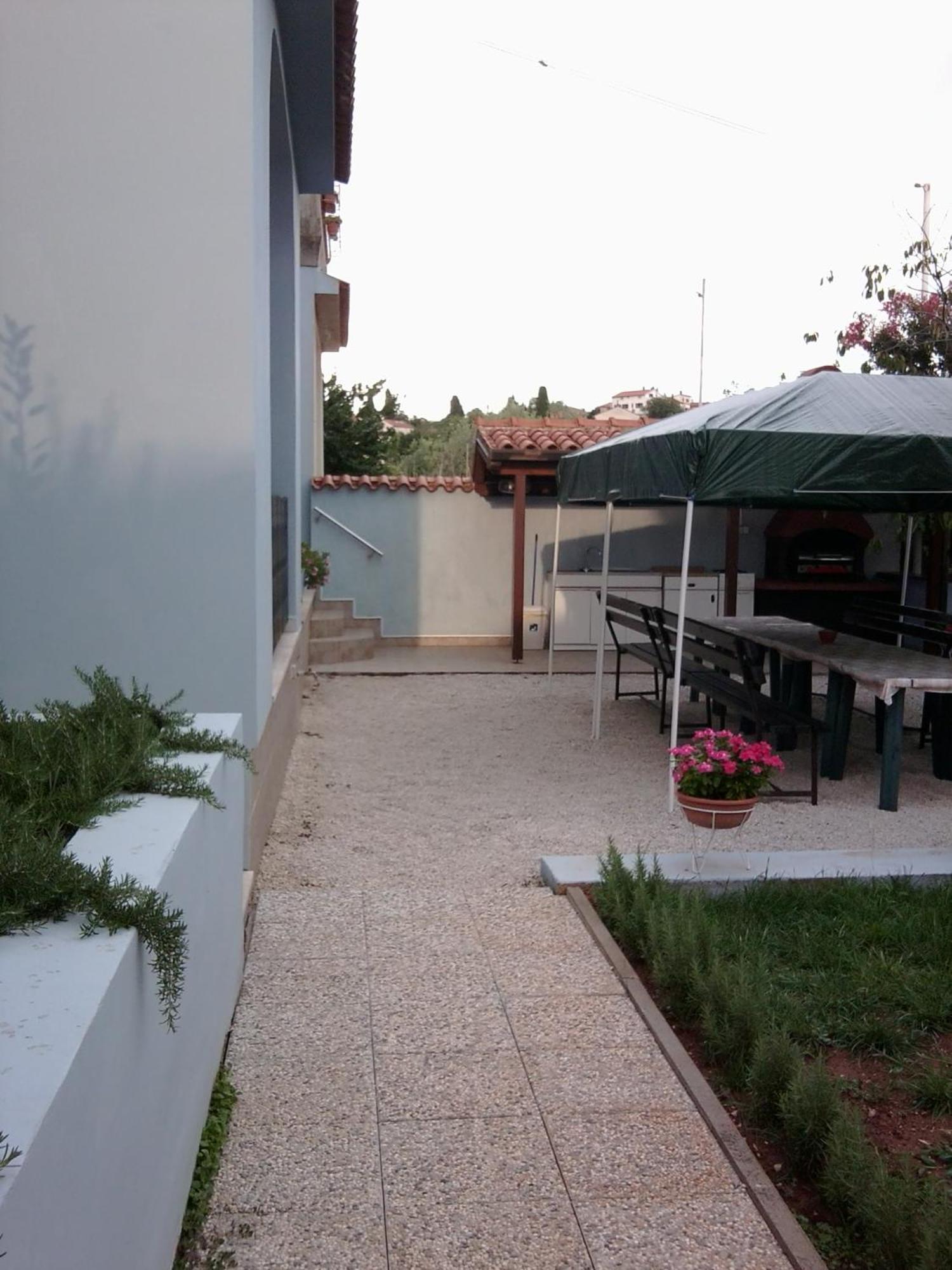 The Blue House Διαμέρισμα Vinkuran Εξωτερικό φωτογραφία